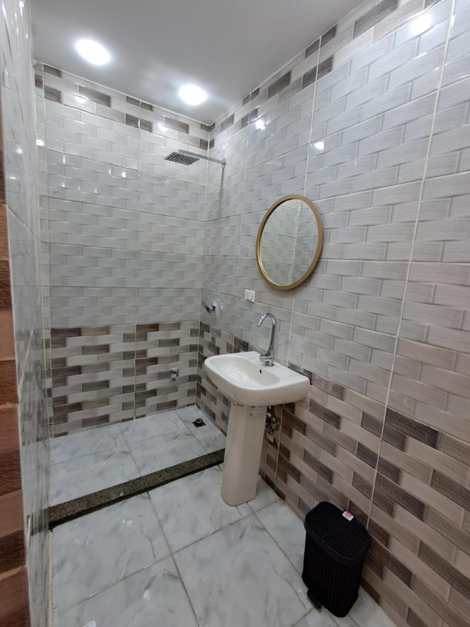 Pyramids East Inn Kafret el-Gabal 外观 照片