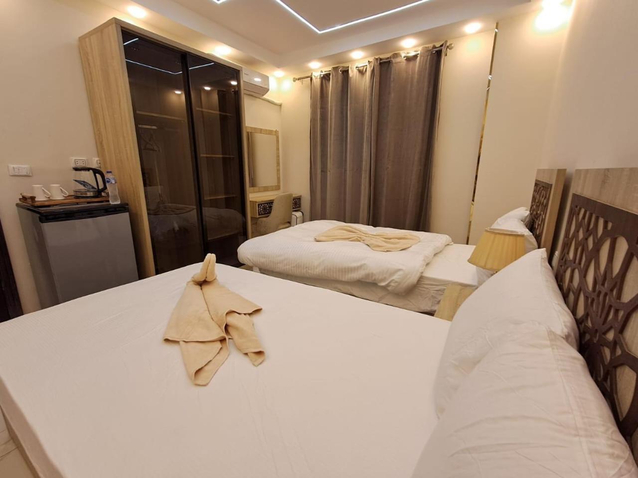 Pyramids East Inn Kafret el-Gabal 外观 照片
