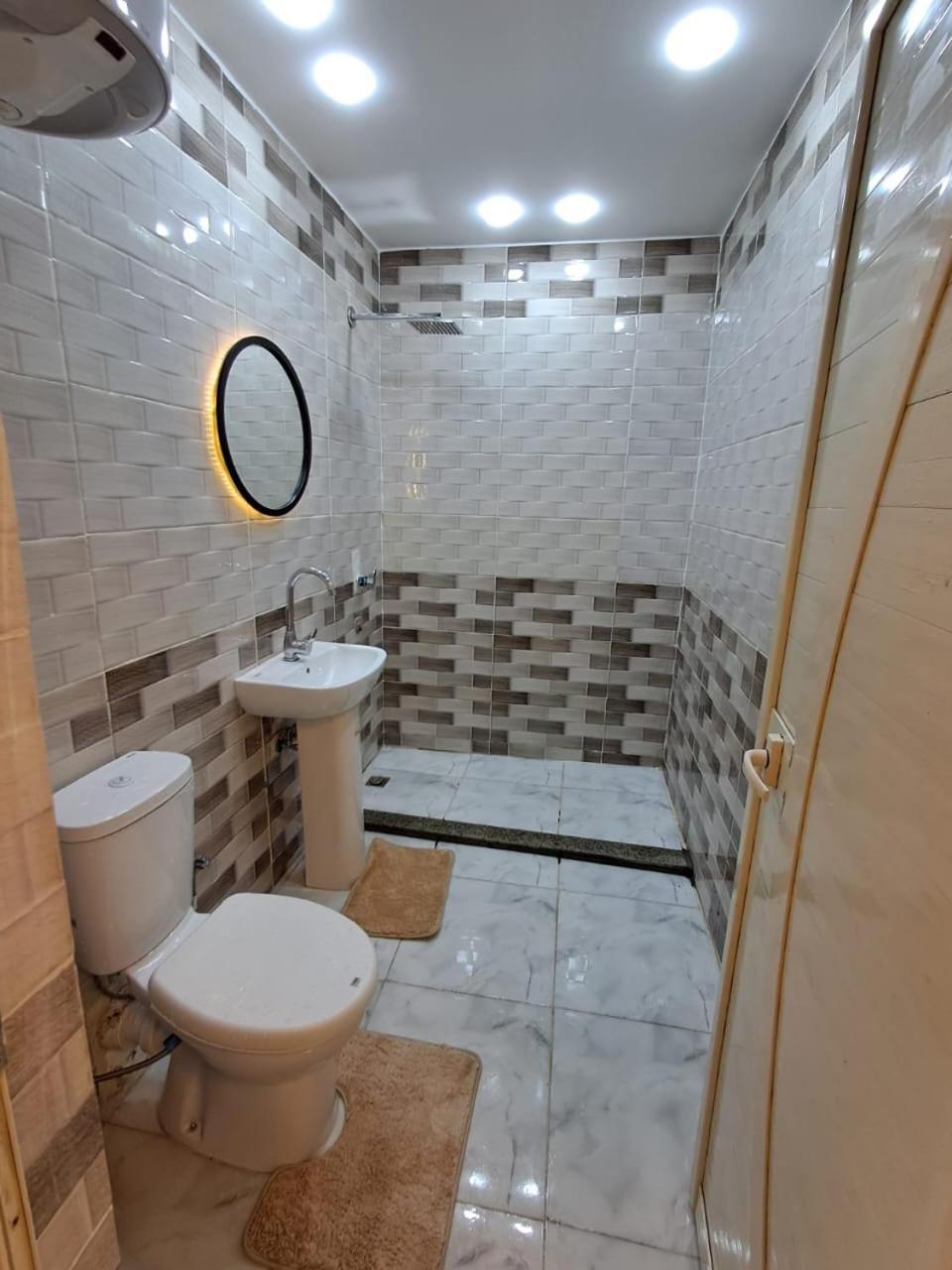 Pyramids East Inn Kafret el-Gabal 外观 照片